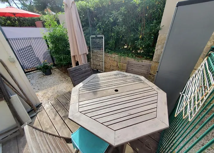 Appartement Avec Piscine Proche Bord De Mer